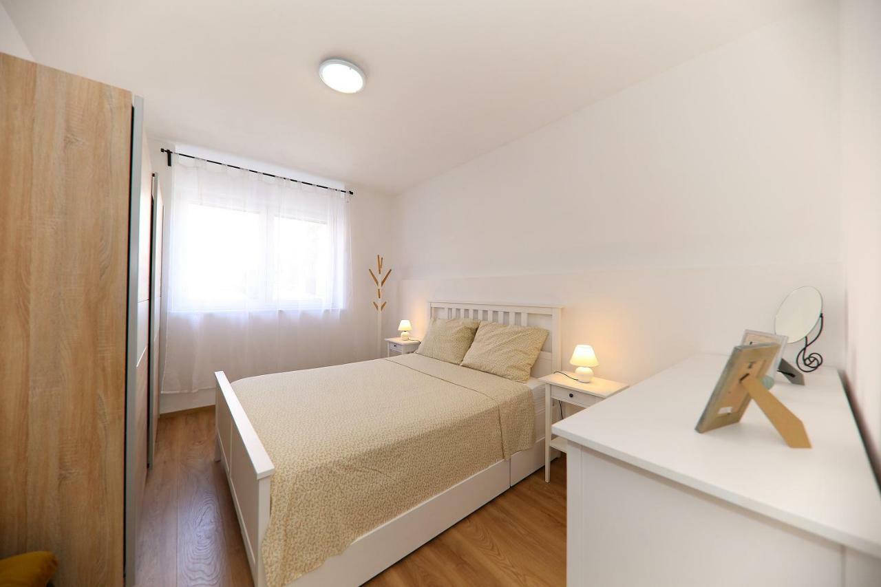 Apartman Dana Zadar Exterior foto