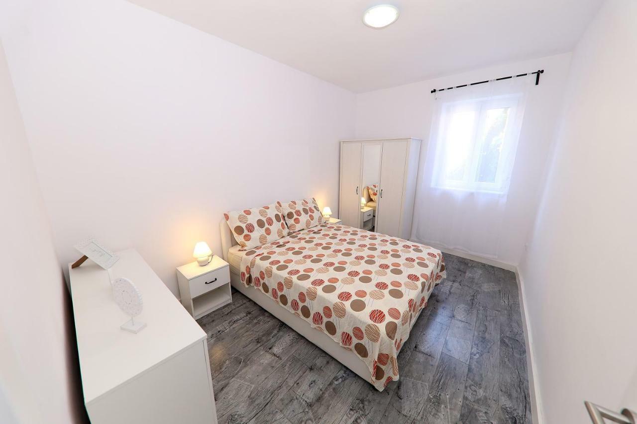 Apartman Dana Zadar Exterior foto