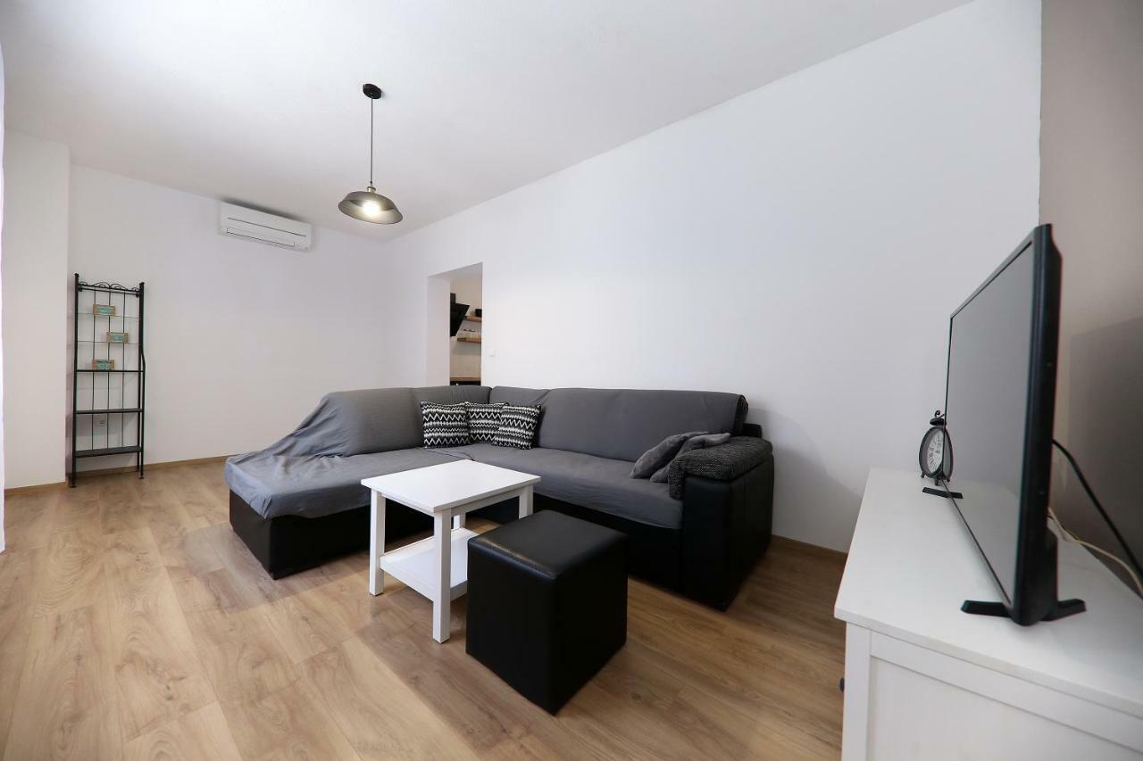 Apartman Dana Zadar Exterior foto